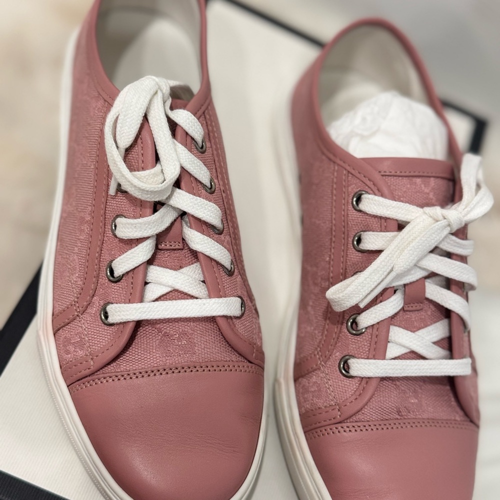 Gucci Blush Pink Women's Sneakers - Picture 3 of 9